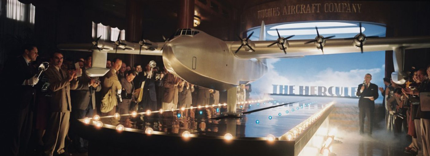 THE AVIATOR - Directed by Martin Scorsese - Int. Hughes H-4 Hercules, model presentation Set - ©2004 - Miramax Films