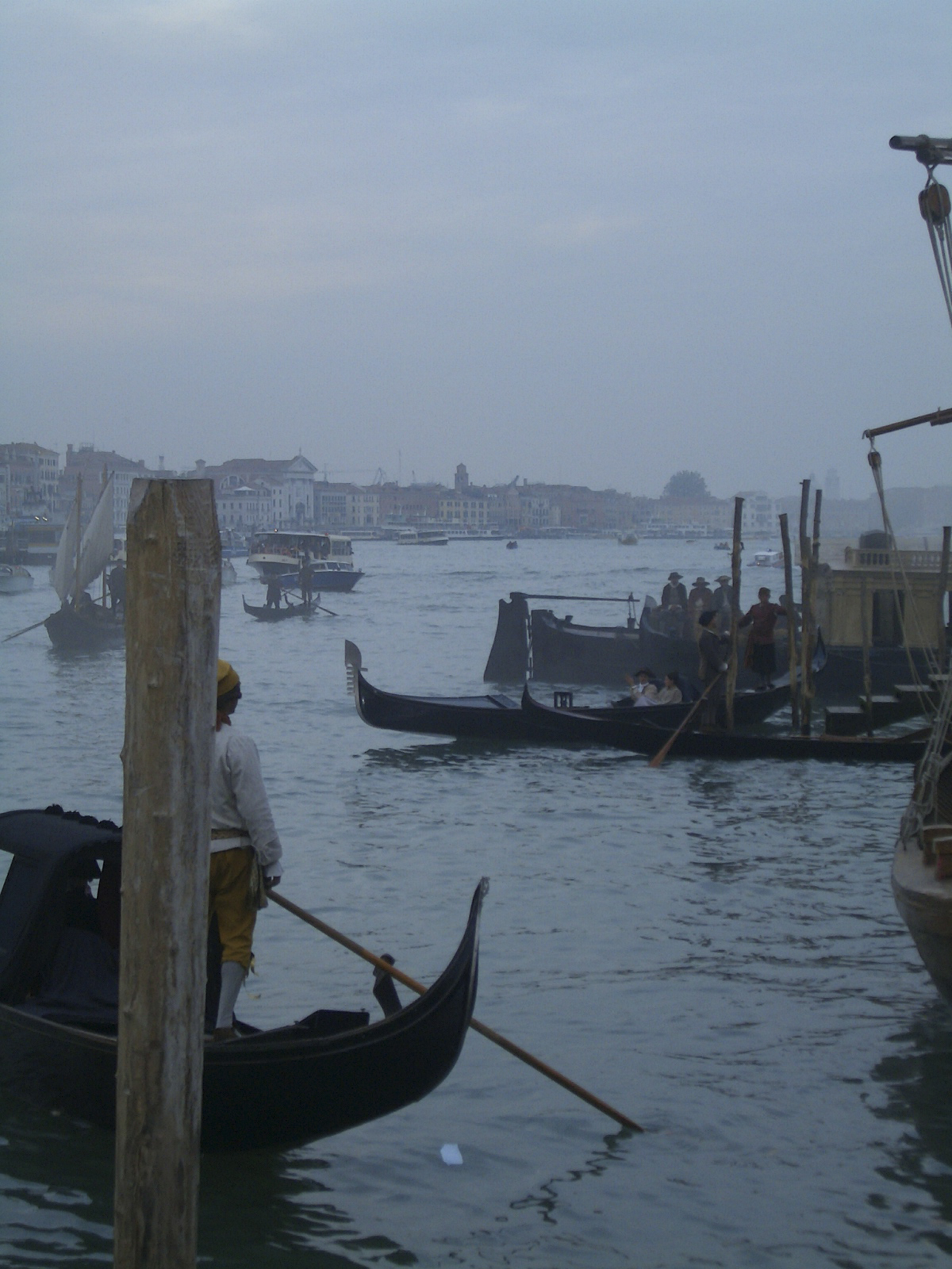 CASANOVA - Directed by Lasse Hallstrom - Ext. Venice, Grand Canal - ©2005 - Disney