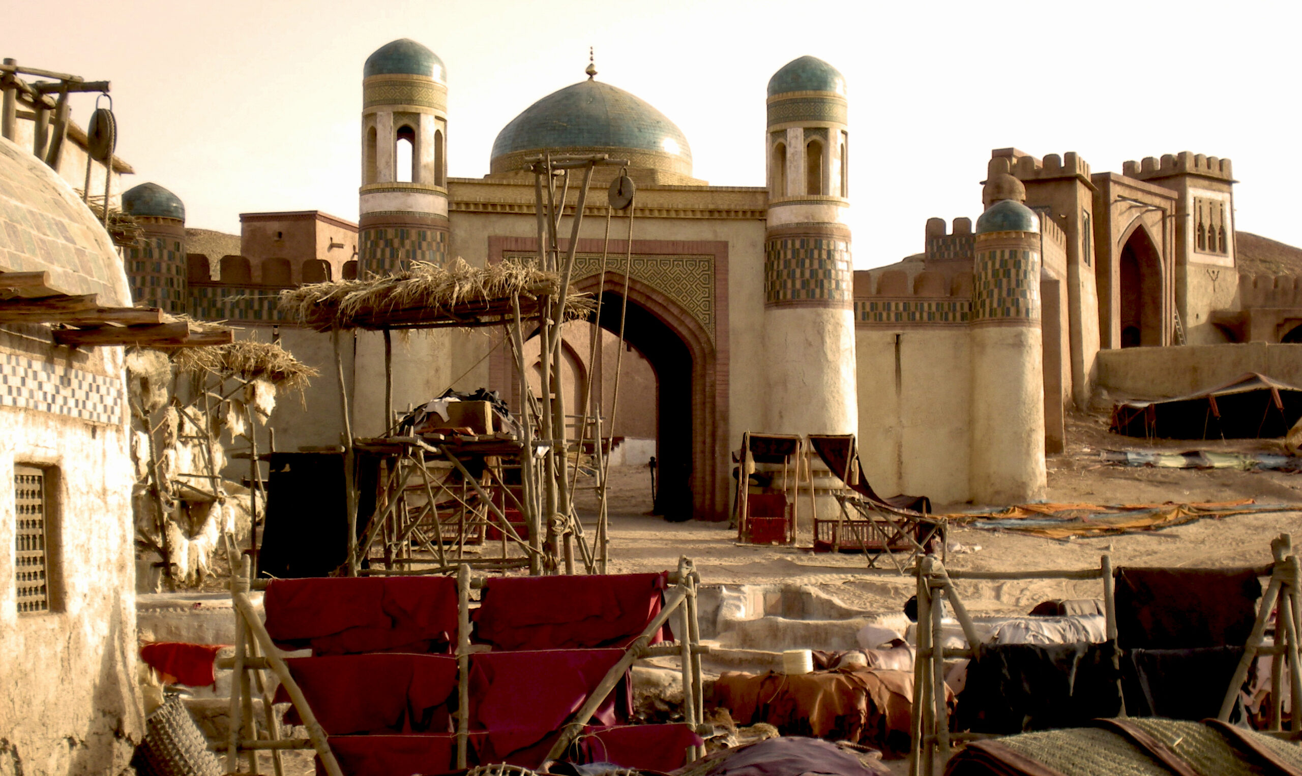 PRINCE OF PERSIA - Directed by Mike Newel - Ext. Nasaf City - ©2010 - Walt Disney Pictures