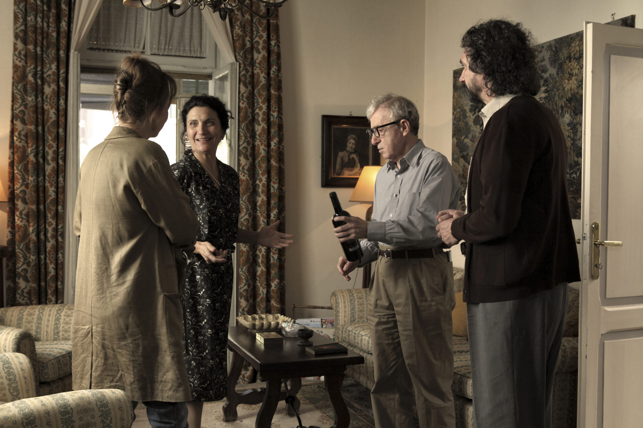 TO ROME WITH LOVE - Directed by Woody Allen - Int. Giancarlo’s Home - ©2012 - Sony Pictures