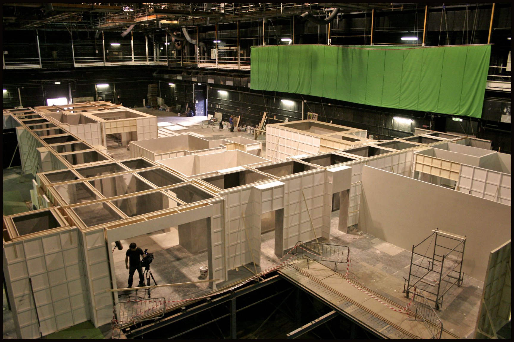 THIRD PERSON - Directed by Paul Haggis - Set Construction - ©2013 – Corsan